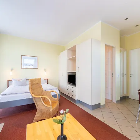 Elegant Eingerichtete Appartamento Granzow